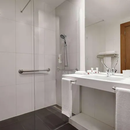 Ramada By Wyndham Lisboa