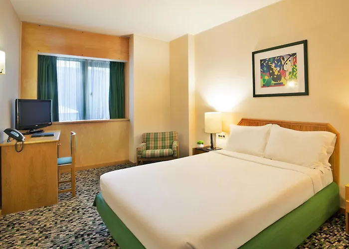 فندق Ramada By Wyndham 4*