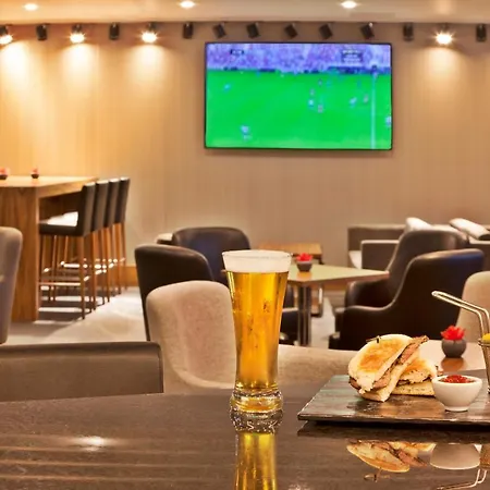 Ramada By Wyndham 호텔