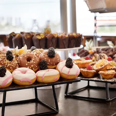 Ramada By Wyndham 리스본