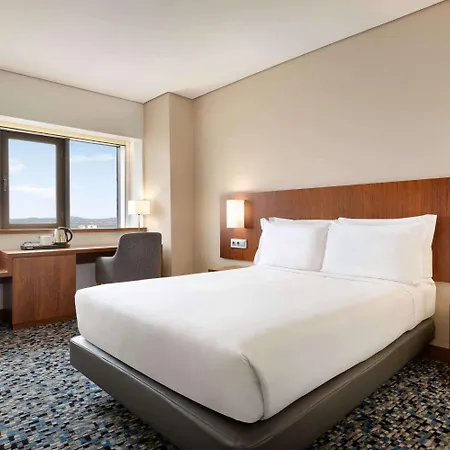 Hotel Ramada By Wyndham Lisboa