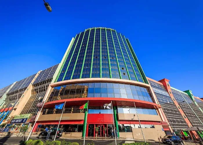 Otel Ramada By Wyndham 4*