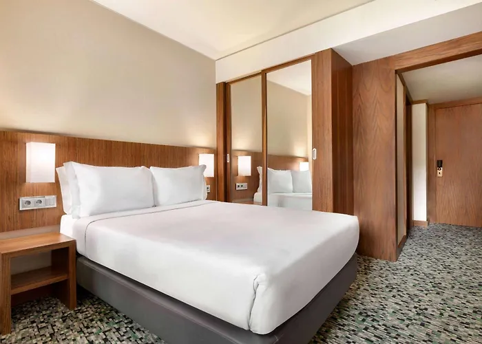 Ramada By Wyndham 4* Лиссабон