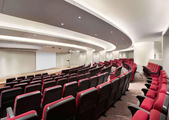 Ramada By Wyndham 4*