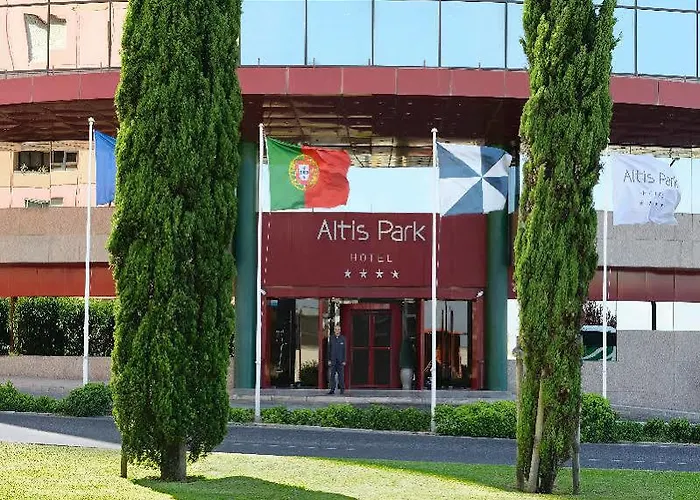 Отель Ramada By Wyndham